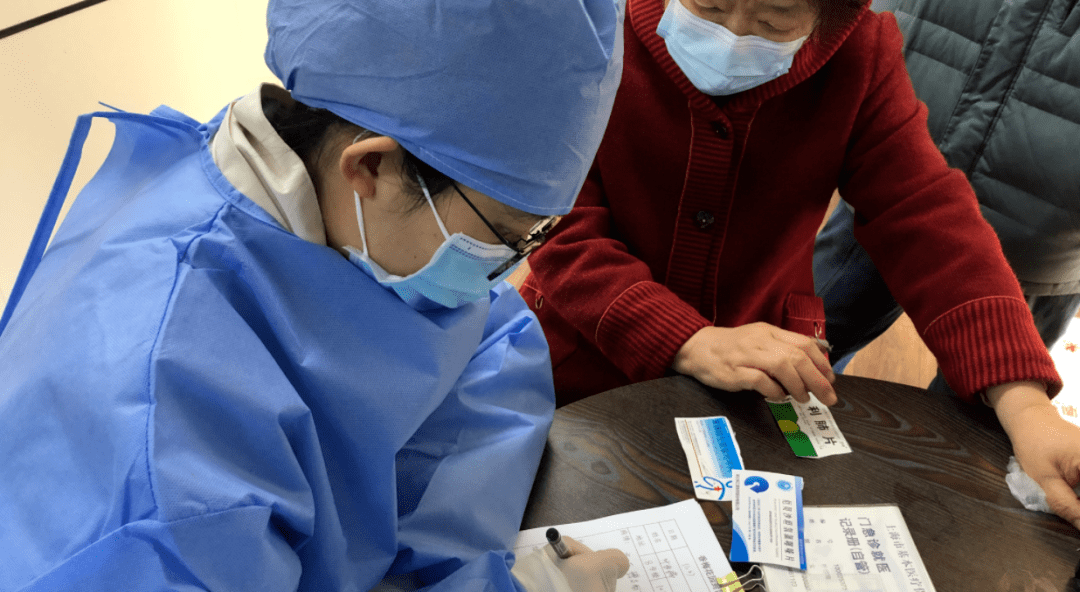 武汉24小时套医保卡回收商家(急用钱24小时医保提取)