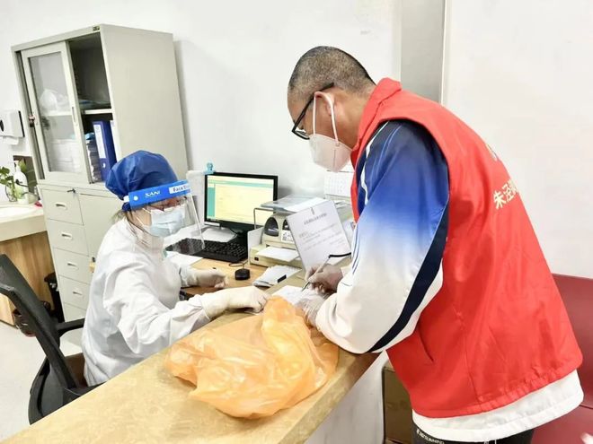 武汉24小时高价回收医保(24小时高价回收医保医保套出)